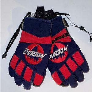 Burton gloves like new